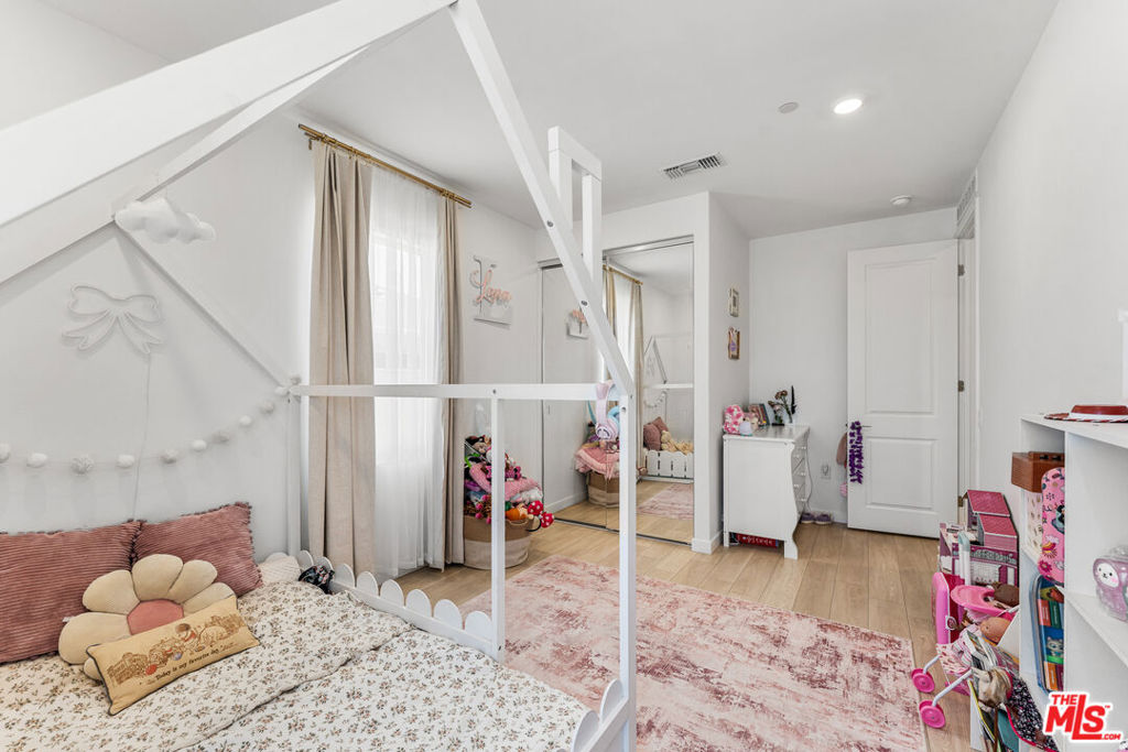 42831 Coronet Drive Property Photo 24