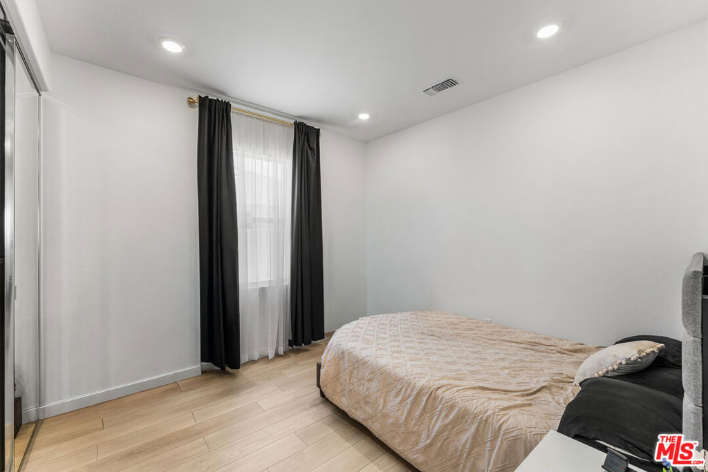 42831 Coronet Drive Property Photo 29