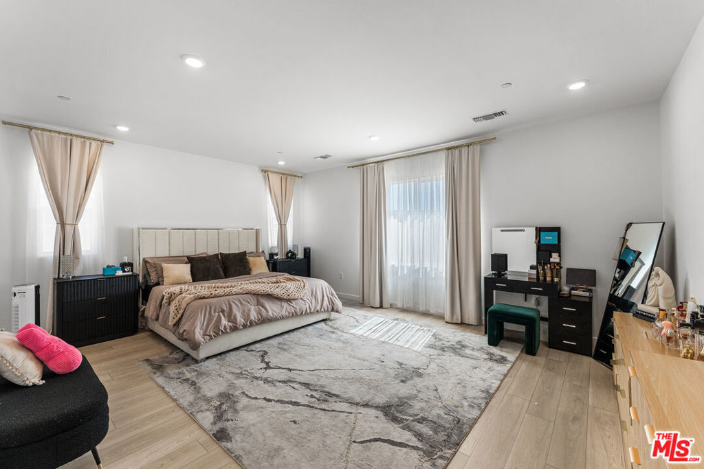 42831 Coronet Drive Property Photo 31