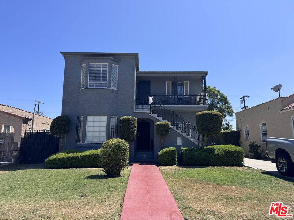 1722 W 79th Street Property Photo 1