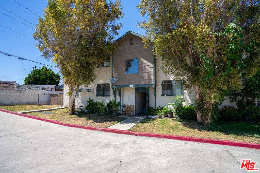 10965 Wright Road Property Photo 6