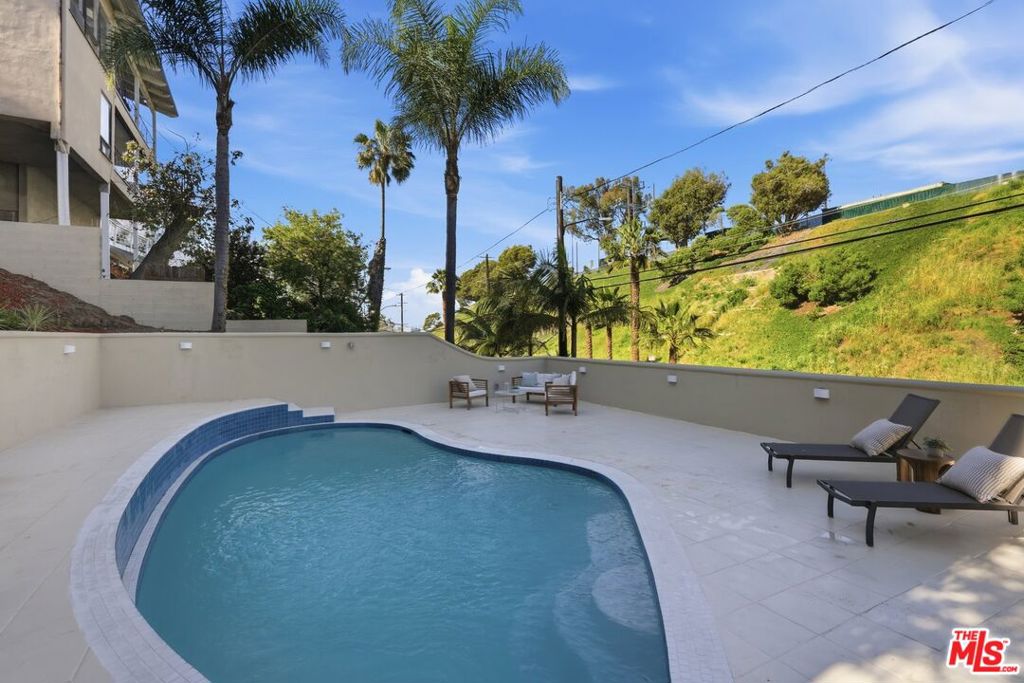 8140 Calabar Avenue Property Photo 35