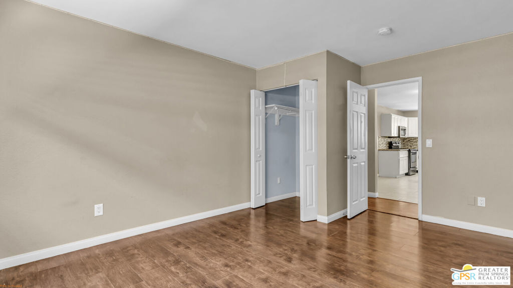 53385 Eisenhower Drive Property Photo 17