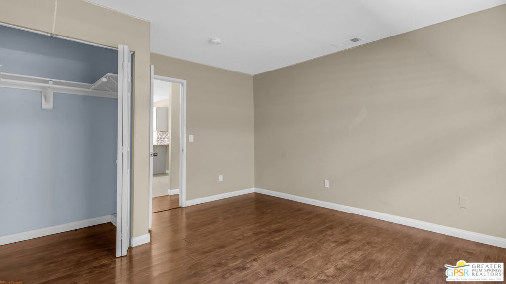 53385 Eisenhower Drive Property Photo 18