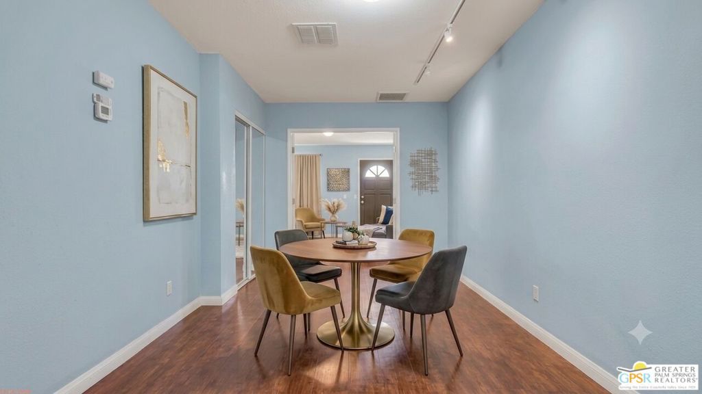 53385 Eisenhower Drive Property Photo 30