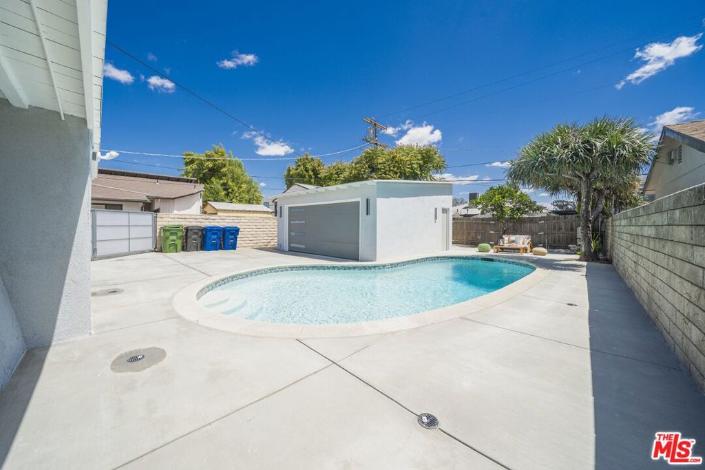 5628 Cleon Avenue Property Photo 18