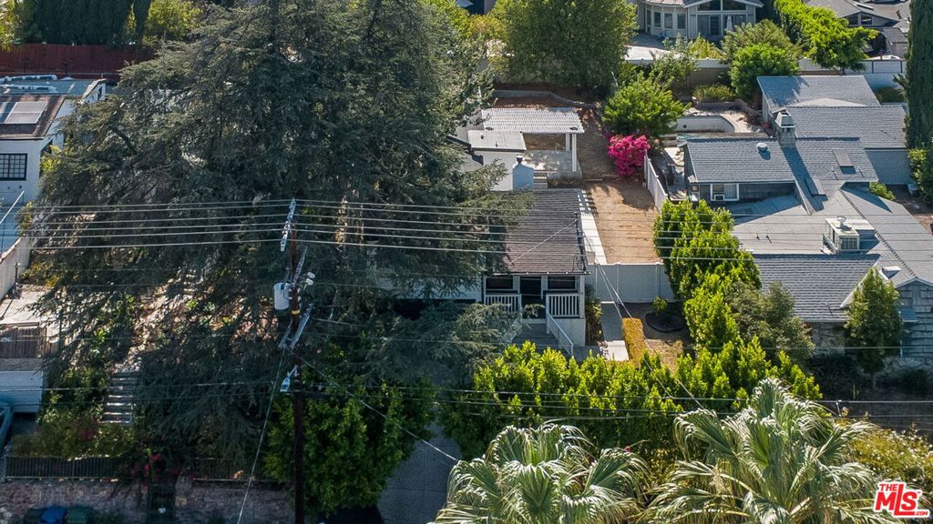 5433 Tampa Avenue Property Photo 42