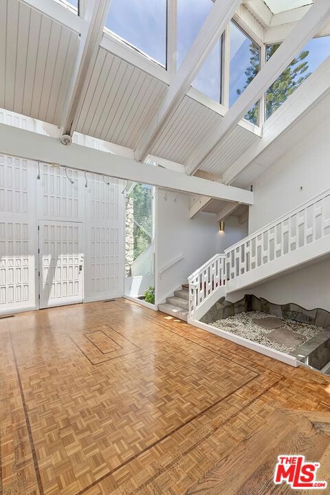 1005 Schuyler Road Property Photo 10