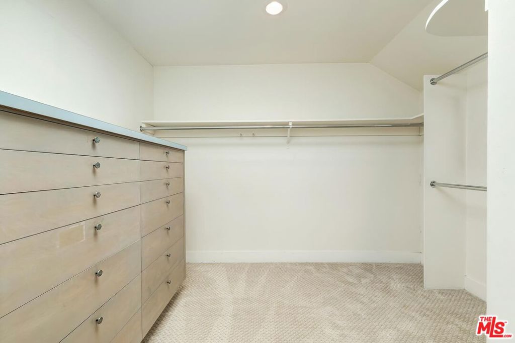 1005 Schuyler Road Property Photo 18