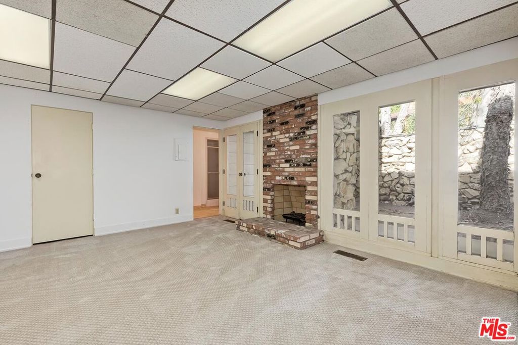 1005 Schuyler Road Property Photo 19