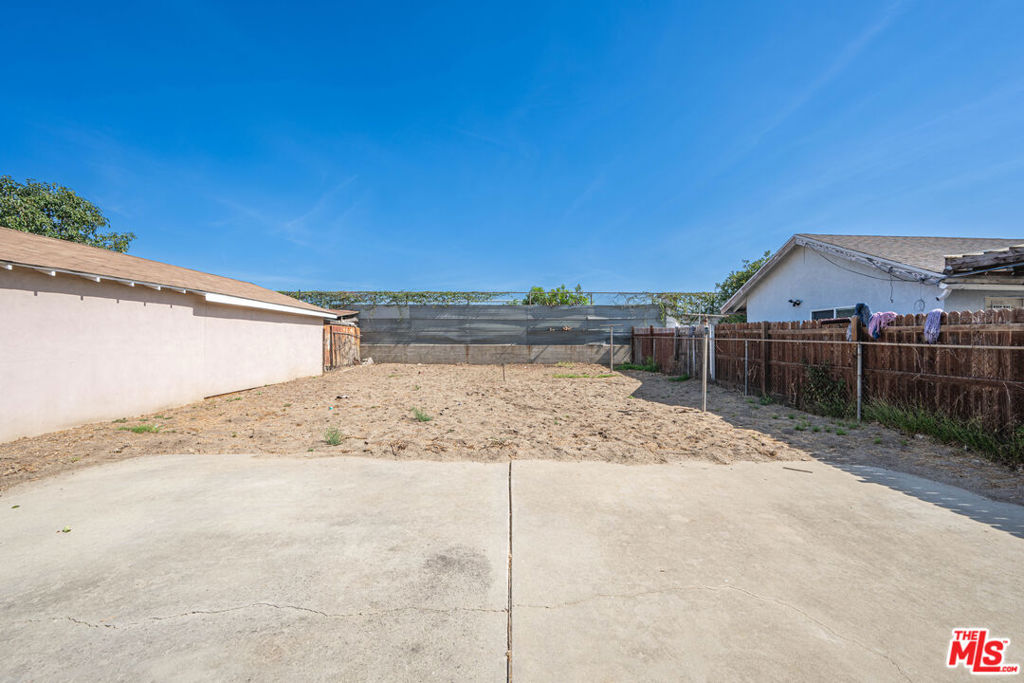 3229 W 108th Street Property Photo 6