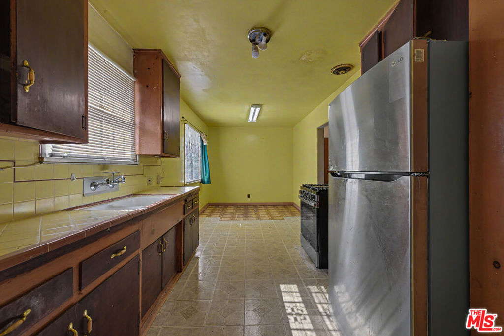 3229 W 108th Street Property Photo 13