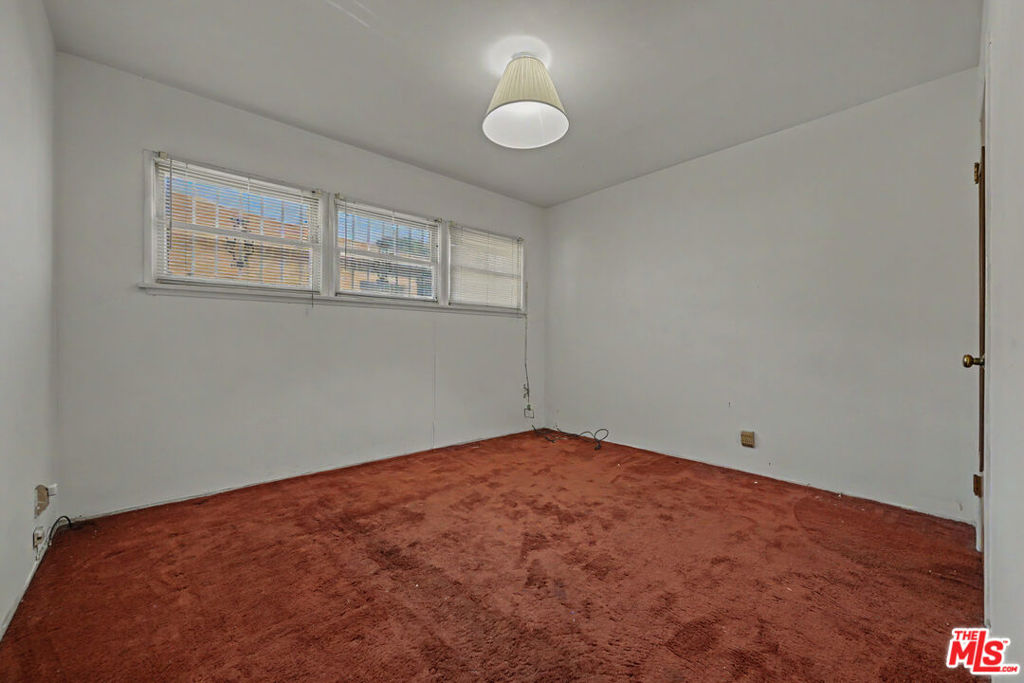 3229 W 108th Street Property Photo 16