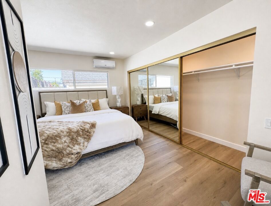 10911 Lemay Street Property Photo 20