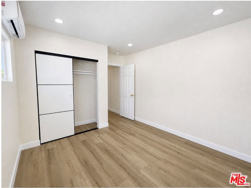 10911 Lemay Street Property Photo 30