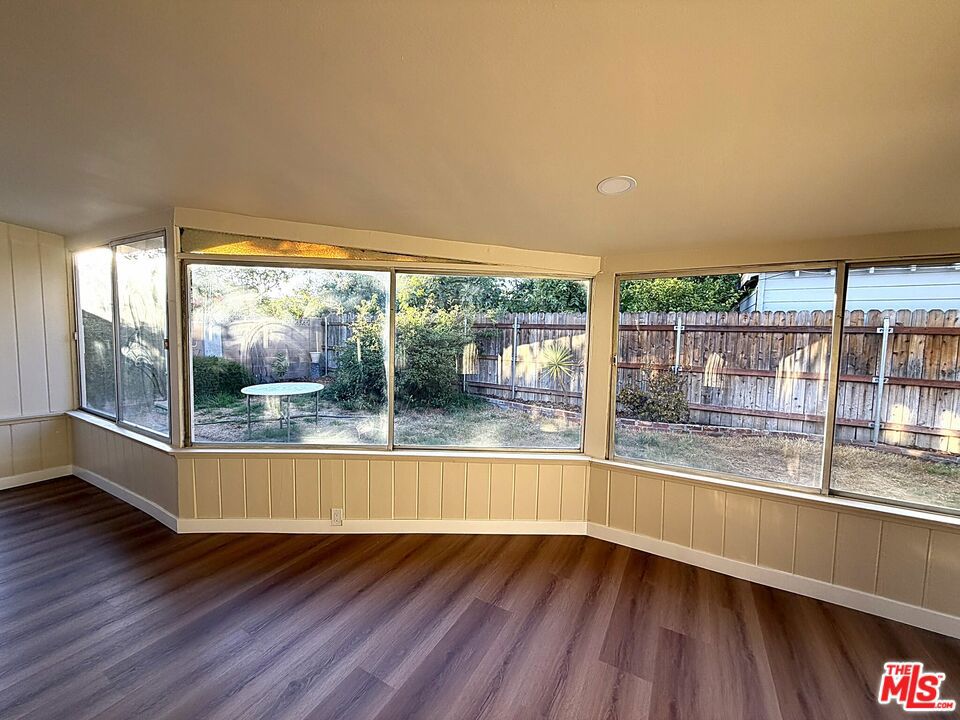 10911 Lemay Street Property Photo 33