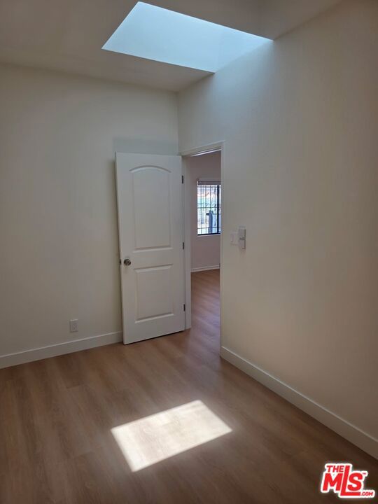 1445 N Mariposa Avenue Property Photo 11