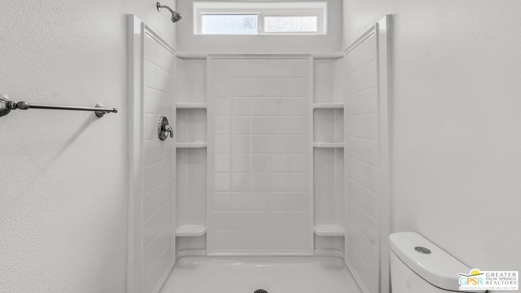 13704 Sarita Drive Property Photo 16