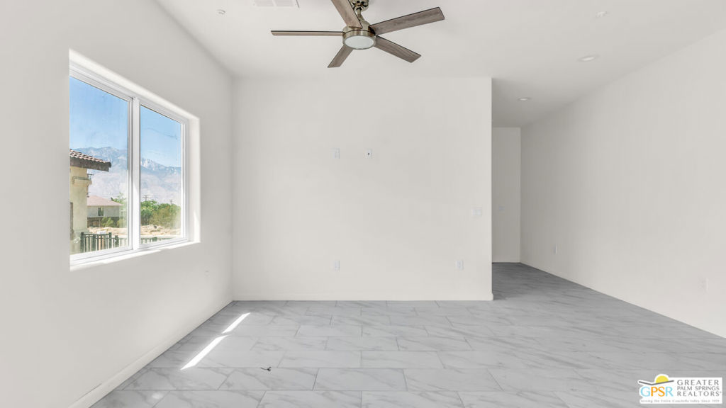 16364 Avenida Rambla Property Photo 9