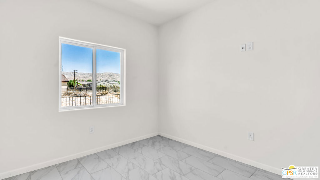 16364 Avenida Rambla Property Photo 14