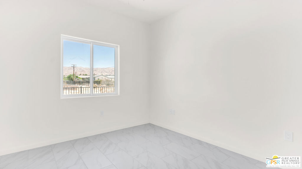 16364 Avenida Rambla Property Photo 16