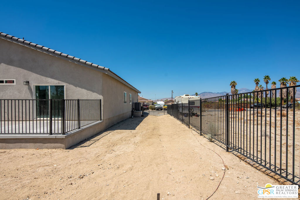 16364 Avenida Rambla Property Photo 40