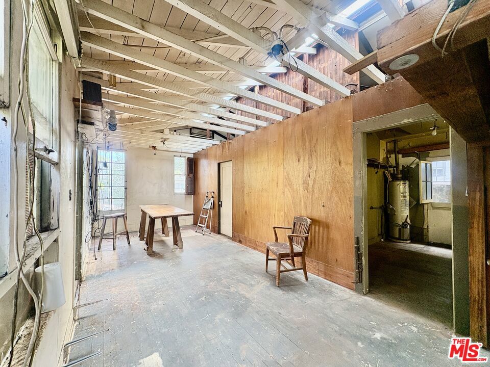 2005 4th Street Property Photo 2