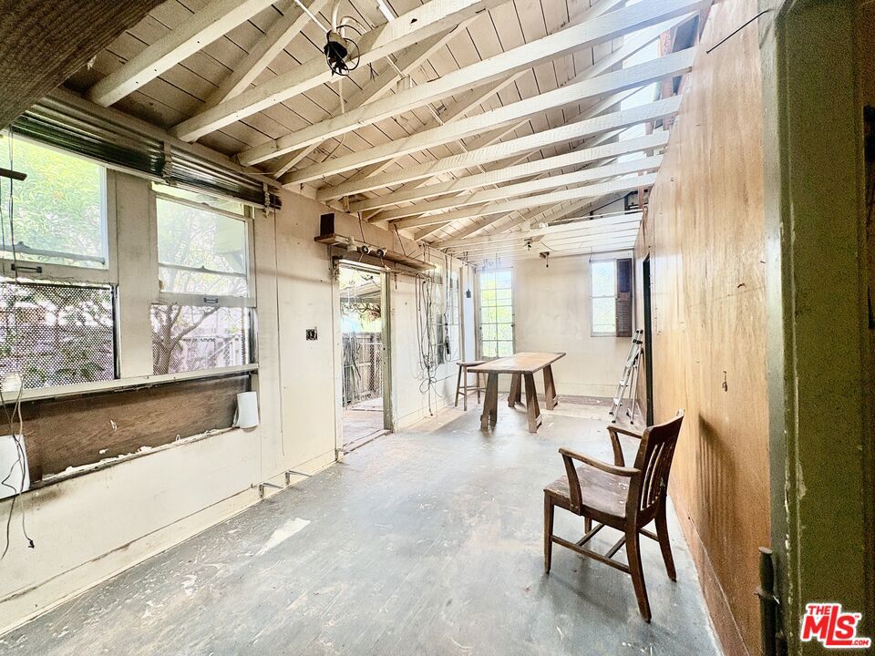 2005 4th Street Property Photo 3