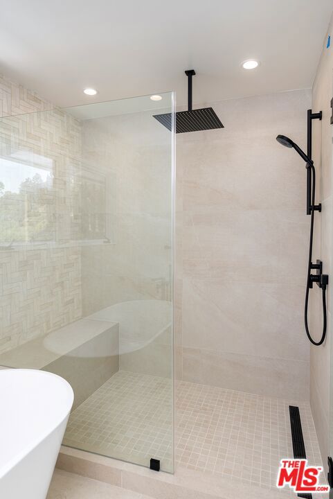 1404 Devlin Dr Property Photo 30