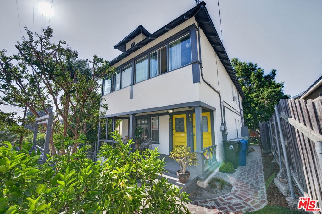 2106 India Street Property Photo 1