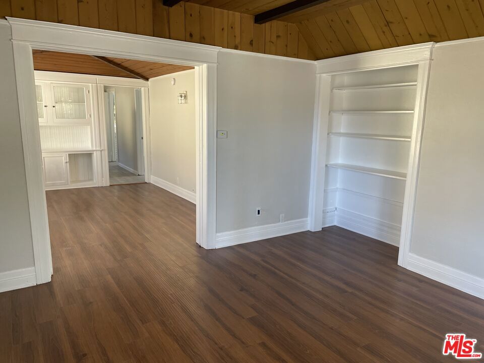 2106 India Street Property Photo 10