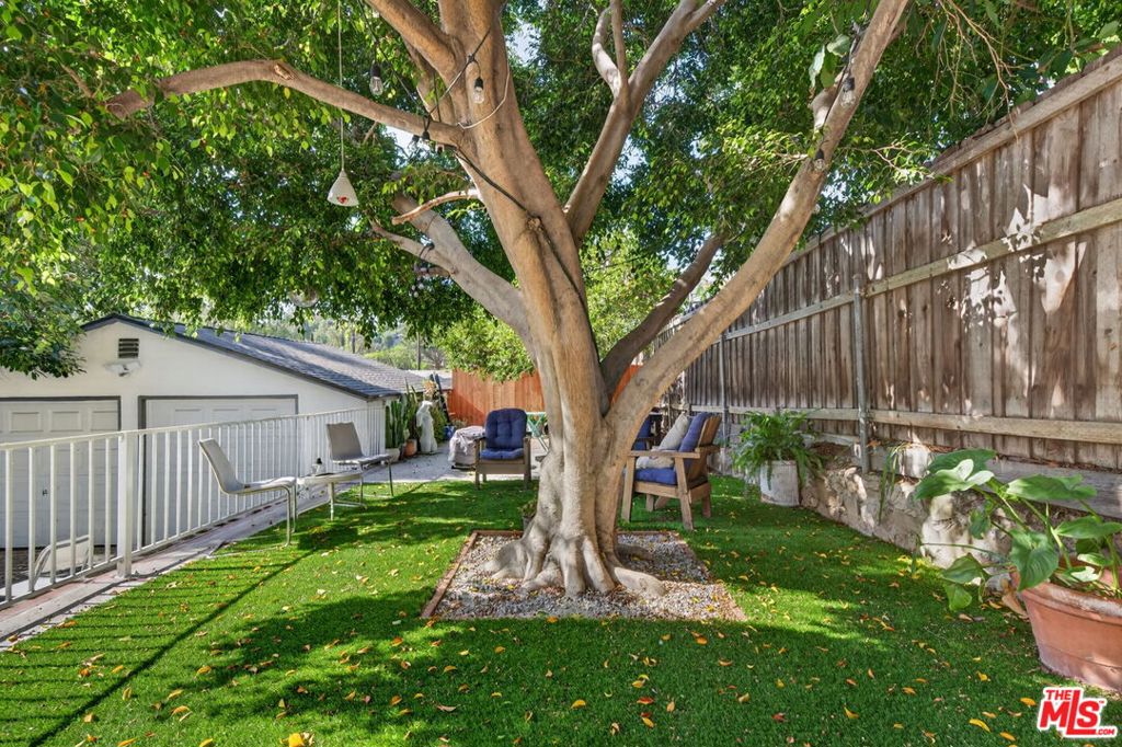 2106 India Street Property Photo 19