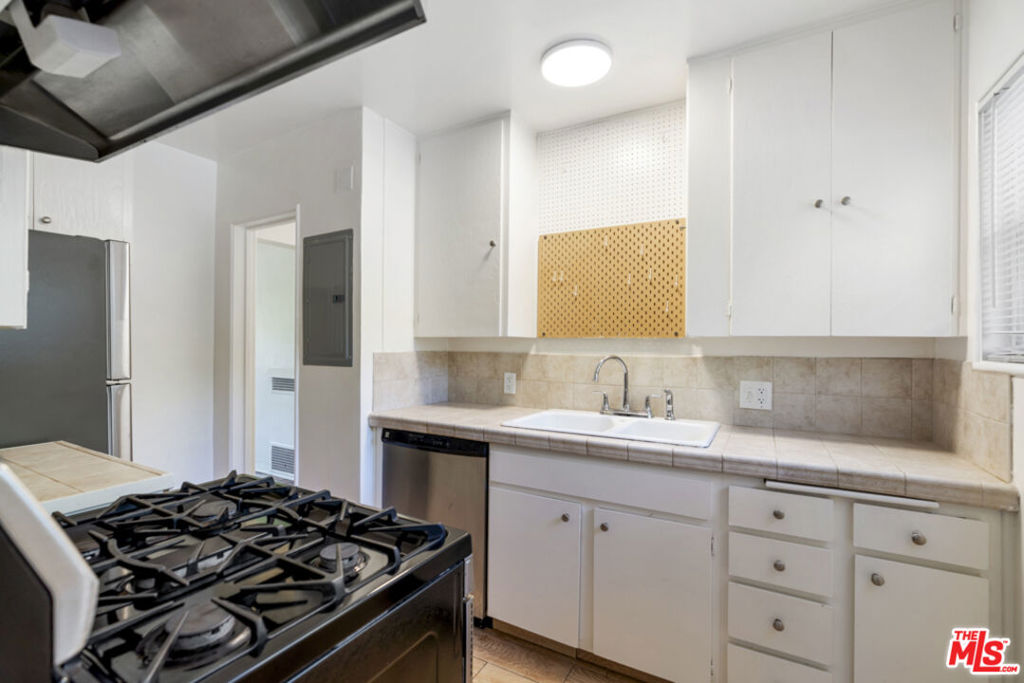 5165 Village Property Photo 8