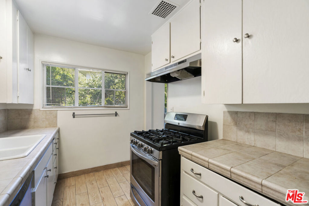 5165 Village Property Photo 9