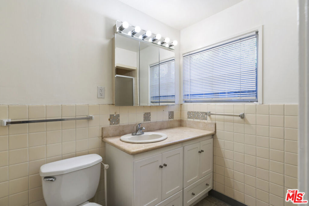 5165 Village Property Photo 12