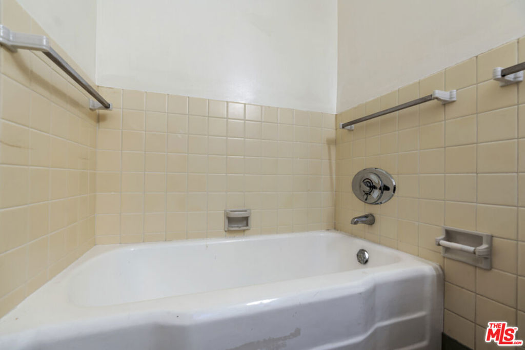 5165 Village Property Photo 13