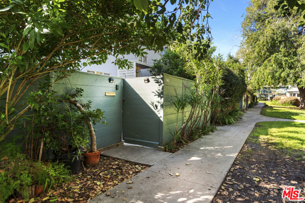 5165 Village Property Photo 16