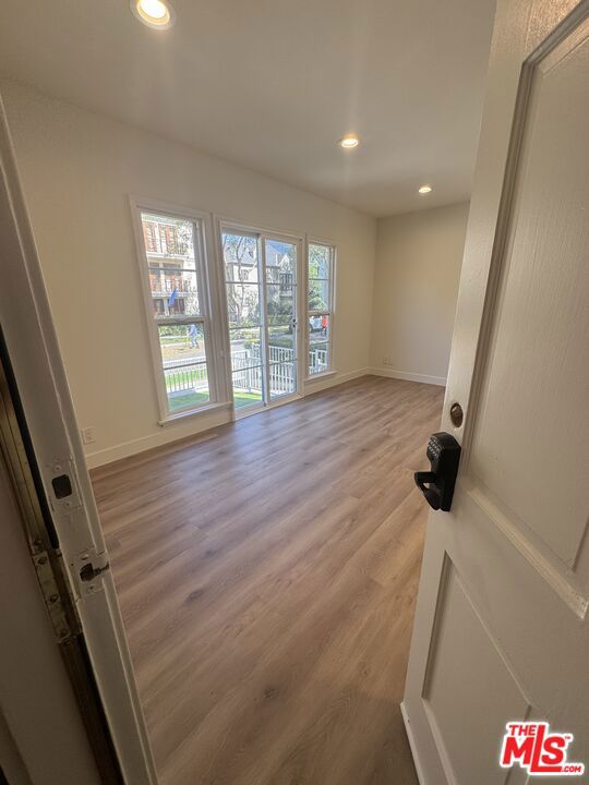 137 S Crescent Drive 1 Property Photo 12