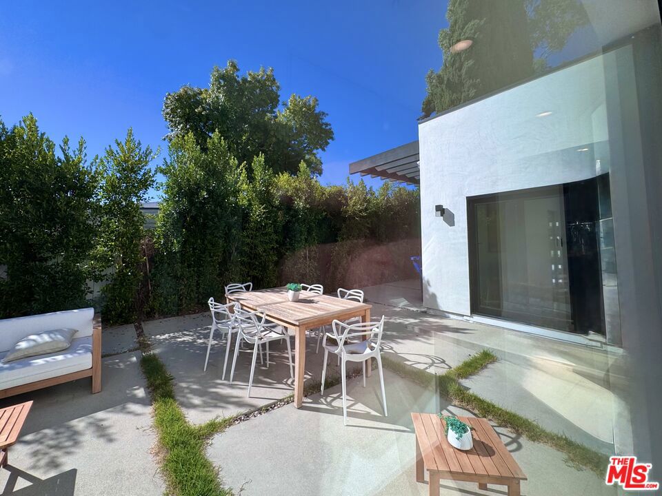 4040 Cartwright Avenue Property Photo 14