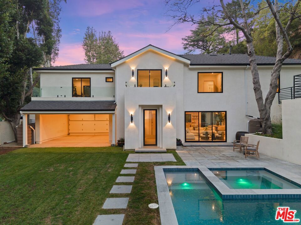 1712 N Beverly Glen Boulevard Property Photo 1