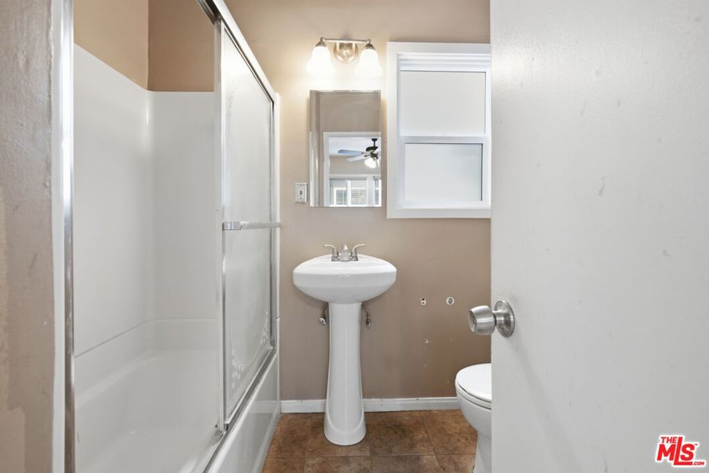 11921 Jefferson Boulevard Property Photo 20