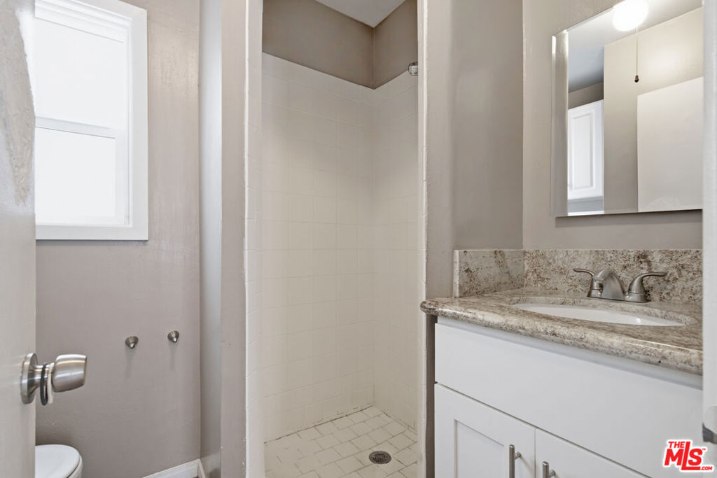11921 Jefferson Boulevard Property Photo 26