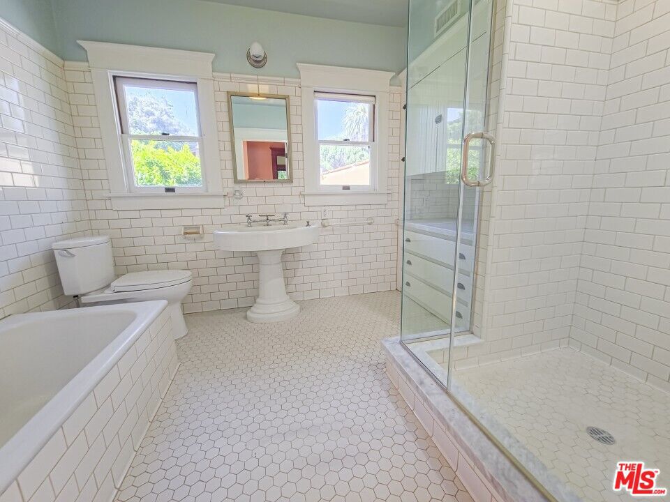 216 Mount Washington Drive Property Photo 18