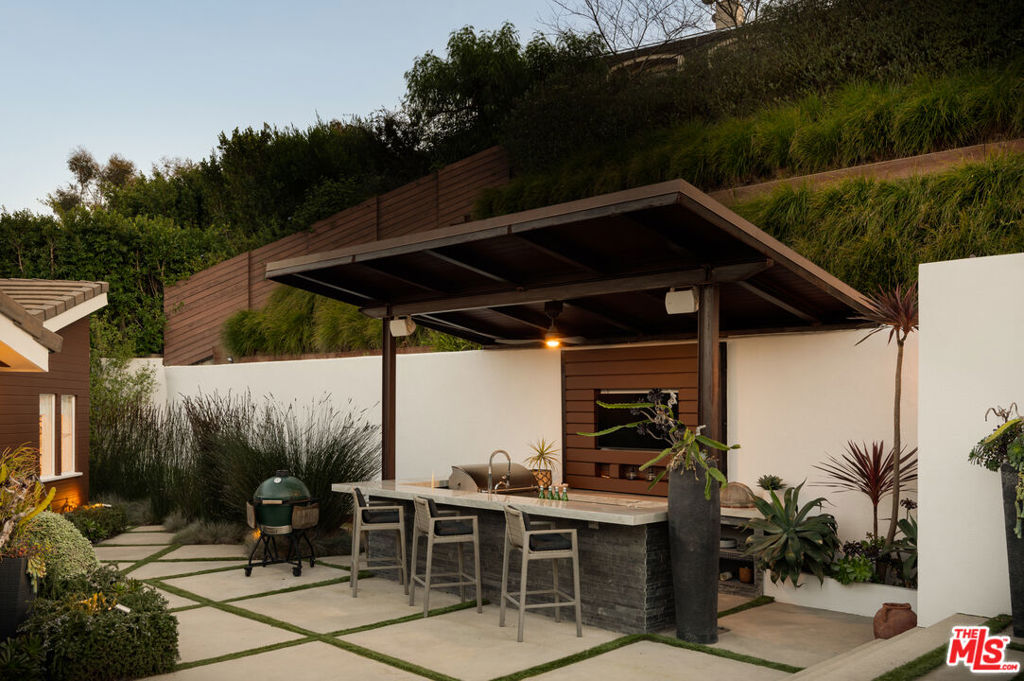 12047 Summit Circle Property Photo 44