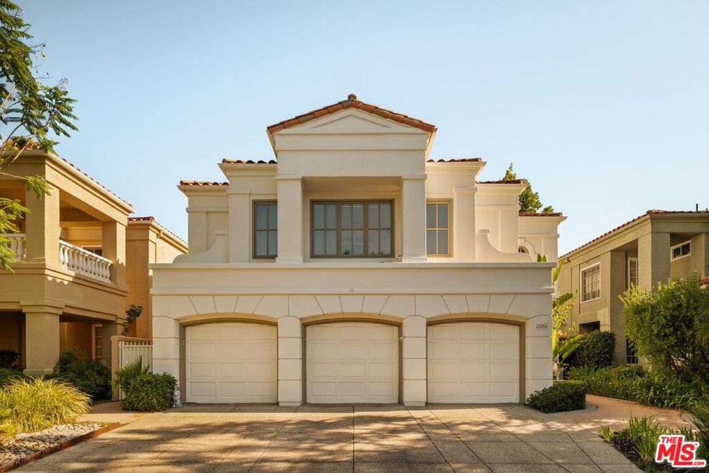 23216 Park Corniche Property Photo 1