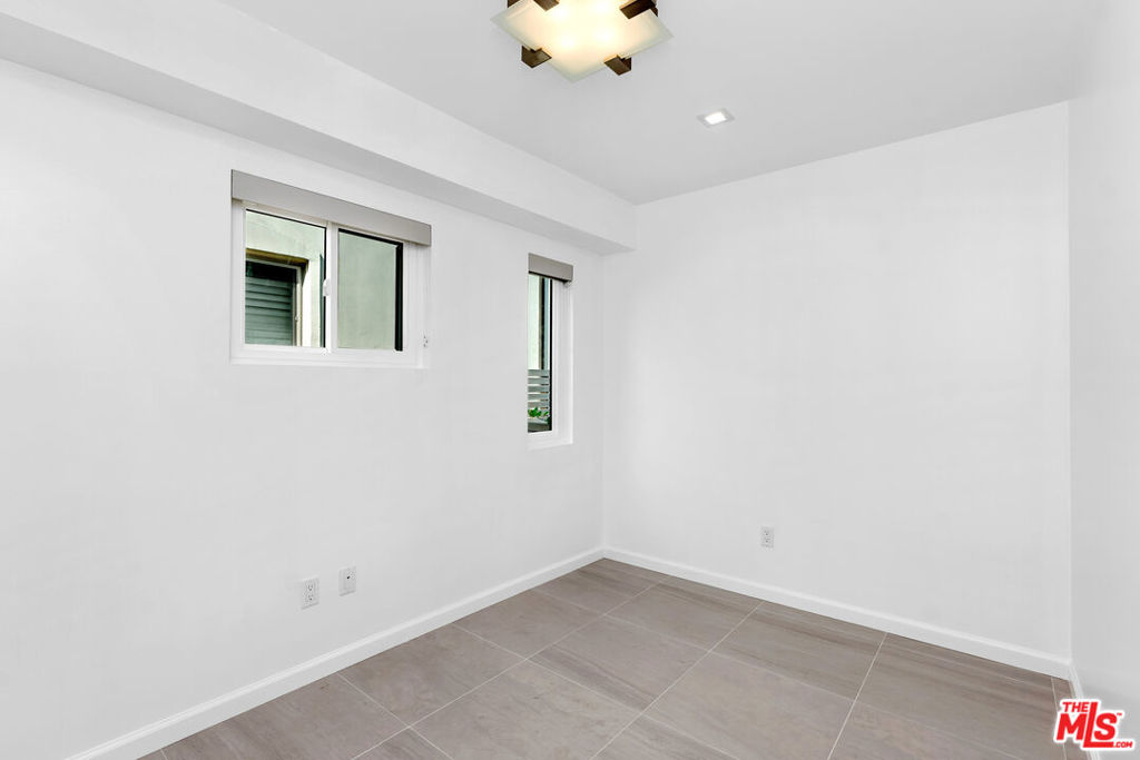 424 Carroll Canal Property Photo 13