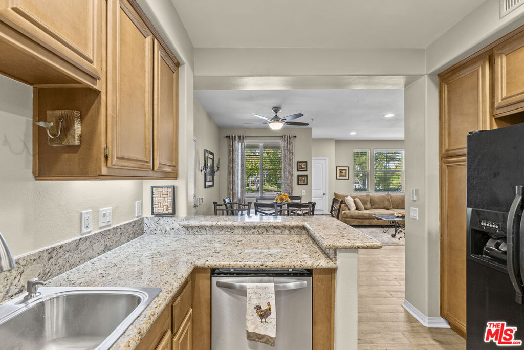 1546 Windshore Way Property Photo 24