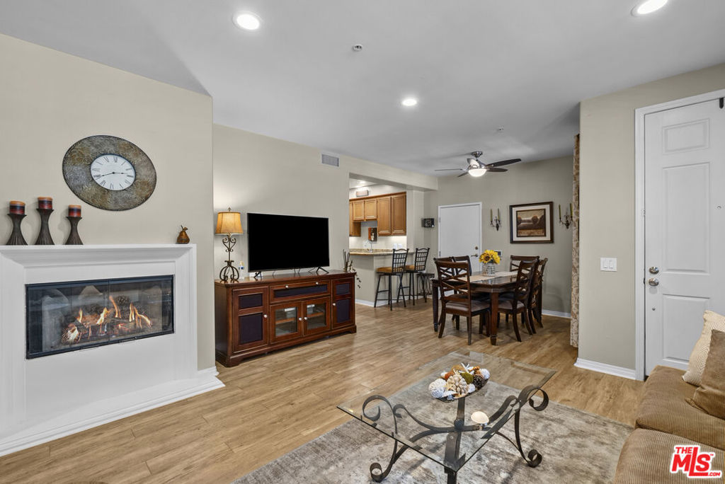 1546 Windshore Way Property Photo 25