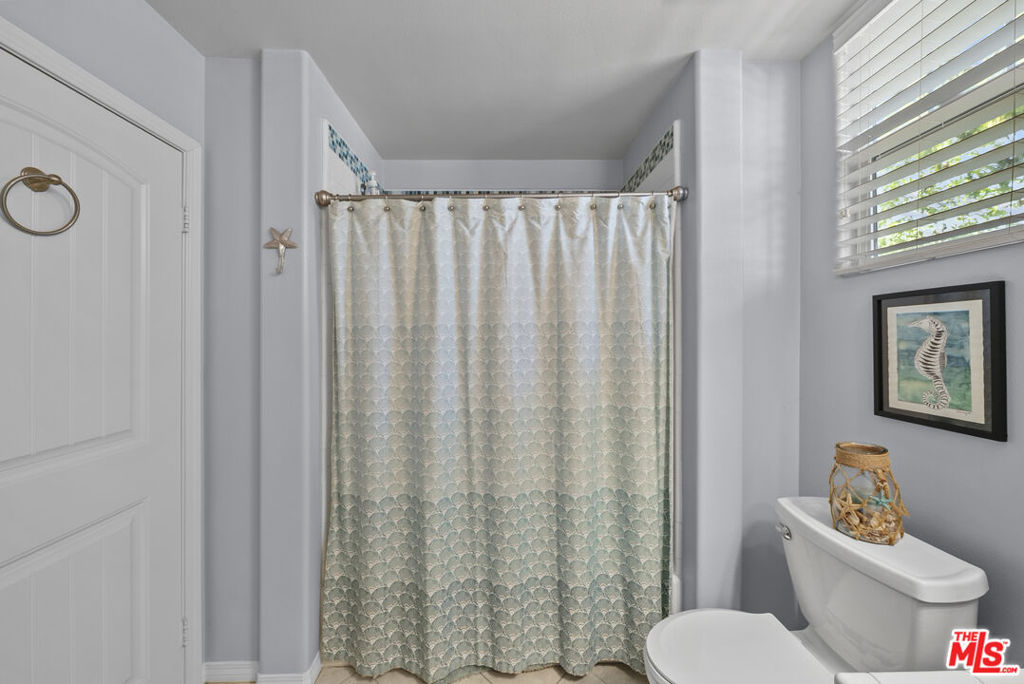 1546 Windshore Way Property Photo 27