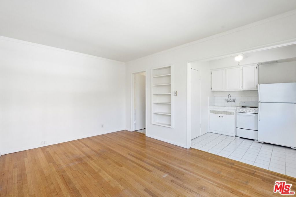1748 Malcolm Avenue Property Photo 10